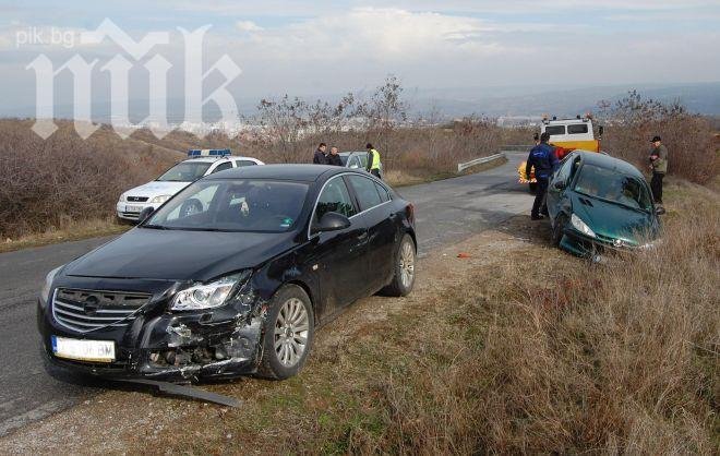 Мерцедес се натресе във Вектра 