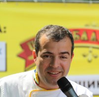 Кулинарни скандали в ефира! Иван Звездев аут от Би Ти Ви, сменят го с откраднатите от Нова тв Лора и Стоян