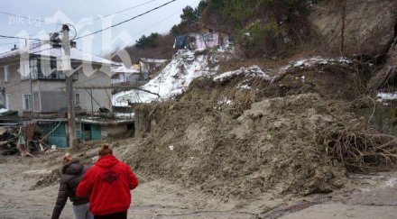 свлачище активира варна животът стотици застрашен снимки