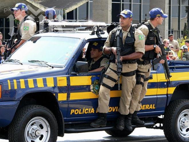 Бразилски топ режисьор е убит, жена му - многократно наръгана с нож