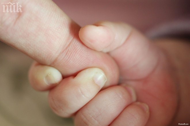 Драма! 3-месечно бебе от Стара Загора почина, след като му бе поставена ваксина