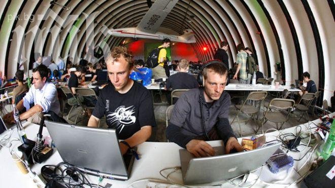 Хакери от Източна Европа откраднаха личните данни на 16 милиона германци