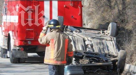 кървава катастрофа пътя асеновград бачково трима оцеляха чудо снимки