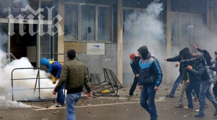 100 ранени сблъсъци сараево