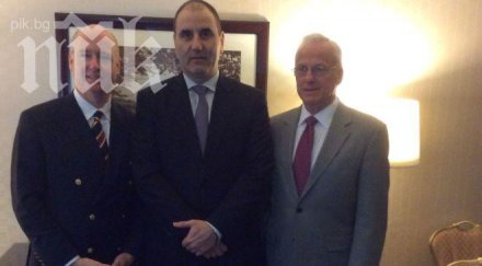 цветанов обсъди сащ издигането духовните материалните ценности