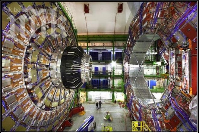 ЦЕРН обмисля строителството на още по-мощен колайдер