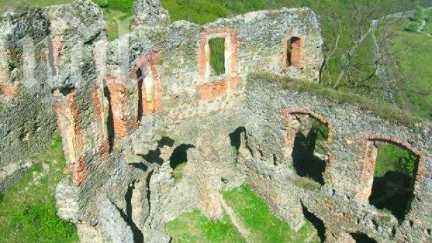 Археолози проучват българска крепост в Румъния