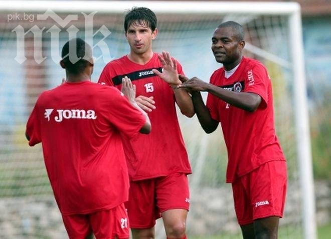 Локомотив (Сф) уреди изненадваща контрола в Анталия