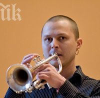 Втори син се роди на тромпетиста на Слави - Гъмзата!