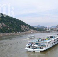 Капитан на български кораб падна в Дунава, румънски докери го спасяват