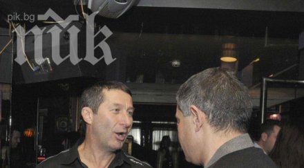 пик жесток екшън тв7 юлияна дончева разтървава гамизов каролев депутат атака финансистът шок счупени очила