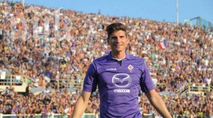 марио гомес завръща игра фиорентина
