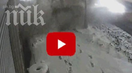 снегорин затрупа пешеходец уникално видео