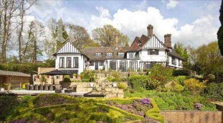 родни богаташи масово купуват имоти швейцария германия франция