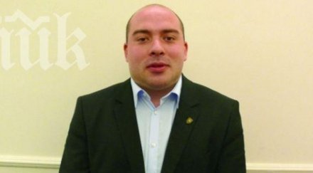 депутатът атака гален монев герб кадруването било политическо ниво