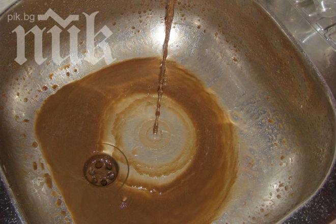 От чешмите във Варненско потече кална вода