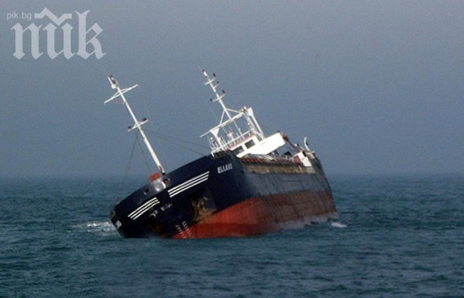 Кораб потъна край Дуранкулак