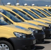 Пловдивчанка скача в движение от такси! Шофьорът не я пускал да слезе докато не плати безумна сметка!