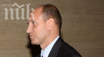 съдът върна работа служител нсо