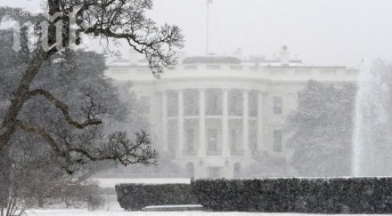 вашингтон отмениха 1500 самолетни полета заради силен снеговалеж