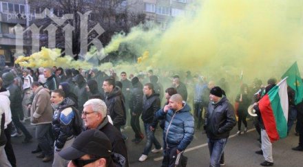 атака скочи йовчев полицията гледаше бият нашия общински съветник реагира