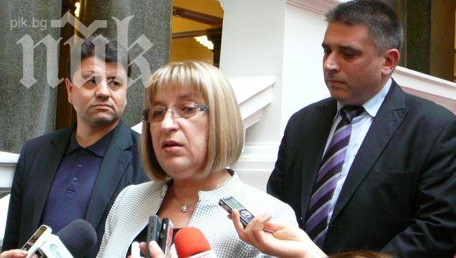 Цачева: Ще сигнализираме до Конституционния съд за текстове от Изборния кодекс