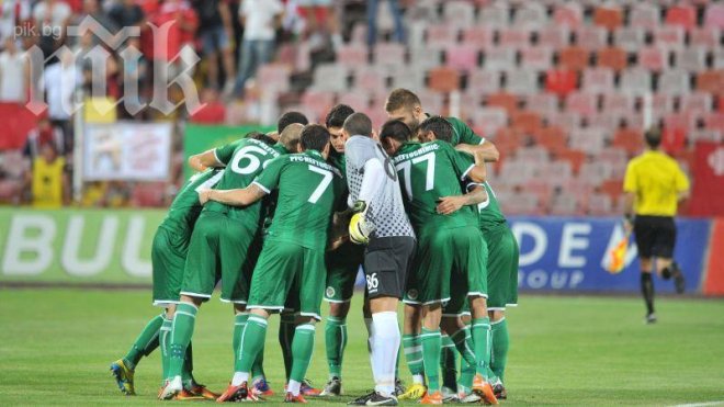 Нефтохимик картотекира шестима нови футболисти