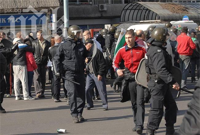 Ето ги ранените по време на протеста в Пловдив (снимки)