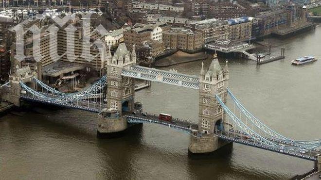 Темза преля, масова евакуация край летище „Хийтроу”