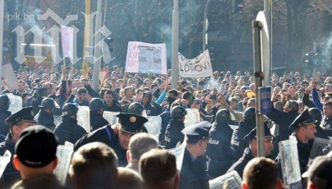 Седми ден на протести в Босна и Херцеговина