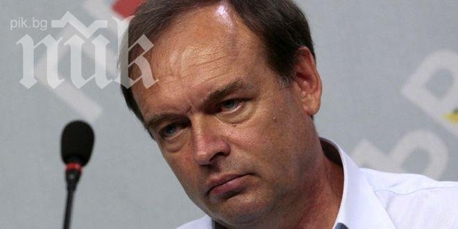 Христо Монов с ново тълкувание за лумпени: Това са милиционерите - членове на БКП