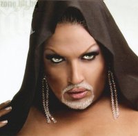 Азис: Харесвам силните мъже!