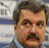 Тодор Батков готви промени в управата на 