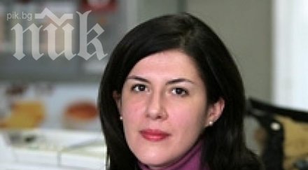 жени марчевa смени росен петров михаил дюзев поема нейната рубрика