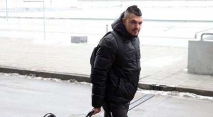 левски прибра кипър футболистите мълчат летище софия