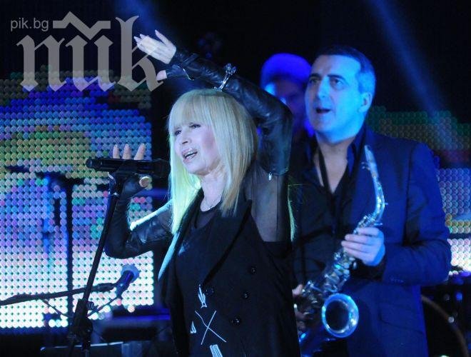 Лили Иванова бясна: Искат й на бис Детелини, певицата загуби чувството си за хумор между песните