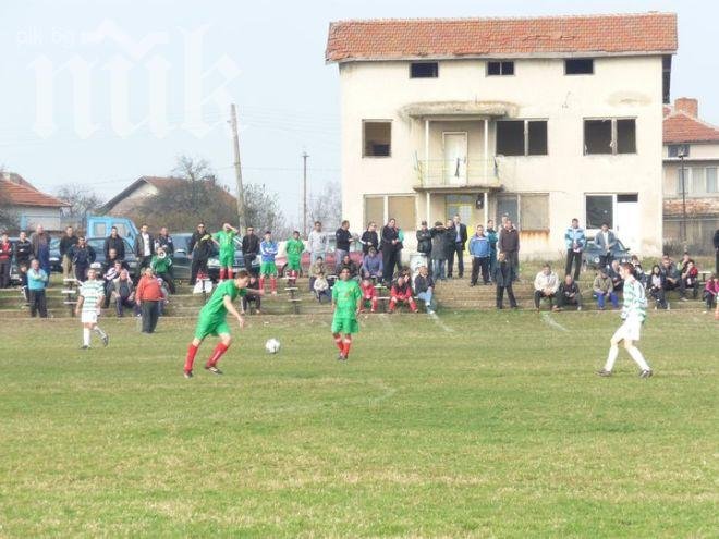 Отборите от В група ще могат да предлагат профидоговори поне на четирима играчи