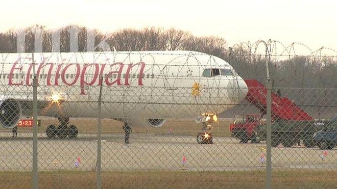 Похитителят на етиопския самолет се оказа вторият му пилот