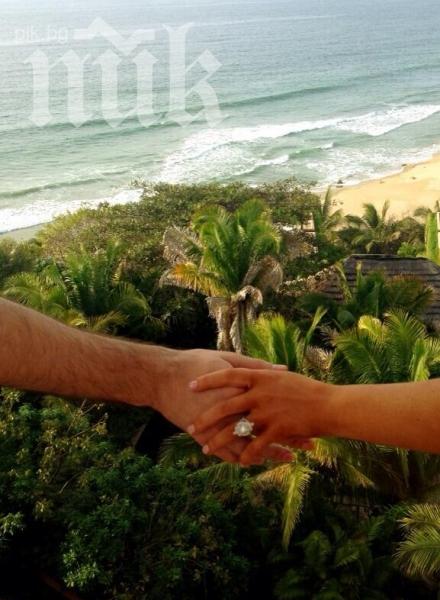 Кристина Агилера със зашеметяващ годежен пръстен (снимка)