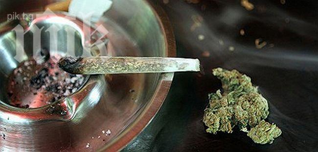 Спипаха мъж с 5 грама марихуана