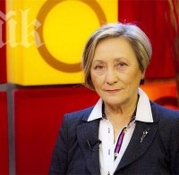 Нешка Робева обикаля 2 континента с трупата си