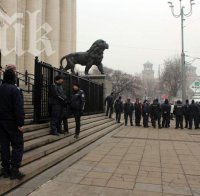 Цигани буйстваха в Съдебната палата при пускането на Петко Еленков
