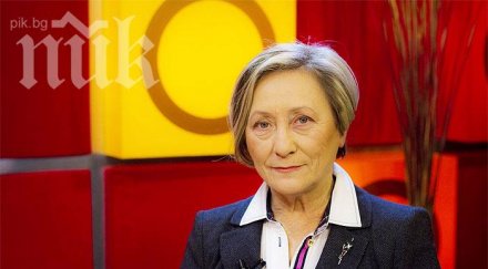 нешка робева обикаля континента трупата