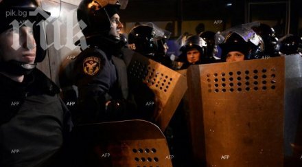 протестиращите киев заловиха лейтенант вътрешни войски