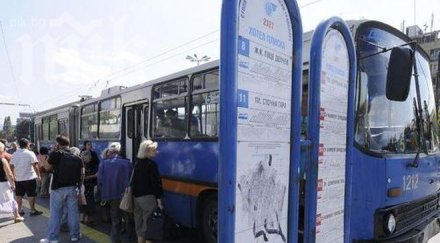 тотален хаос градския транспорт хиляди столичaни висят спирките часове