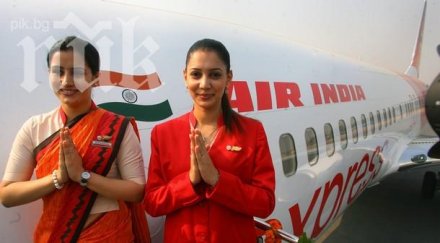 стюардеса падна самолет