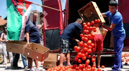 ранните зеленчуци останаха без пазар заради вносните марули