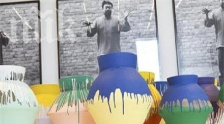 гневен художник чупи китайска ваза млн долара