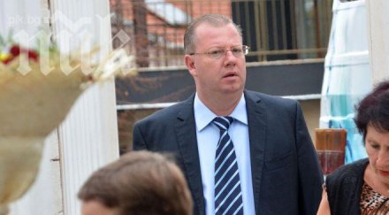 герб харманли осъдиха действията красимир стефанов зоват напусне