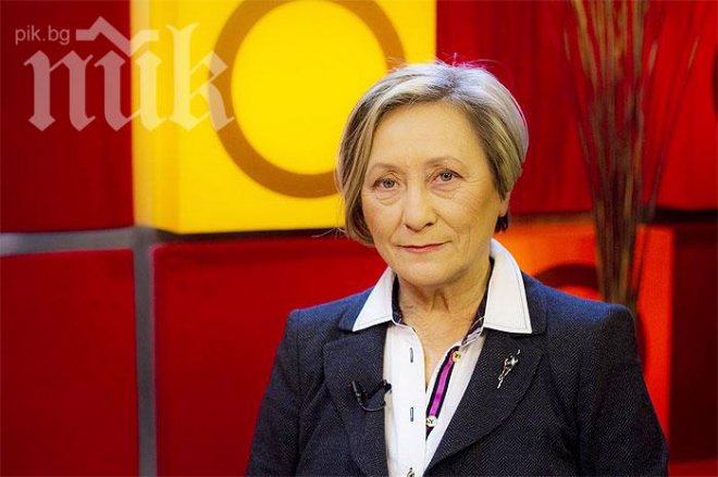 Нешка Робева обикаля 2 континента с трупата си